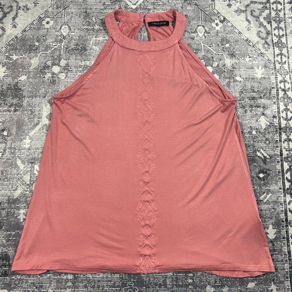 Cable & Gauge Dusty Rose Pink Embroidered Halter Tank Top Keyhole Back Medium